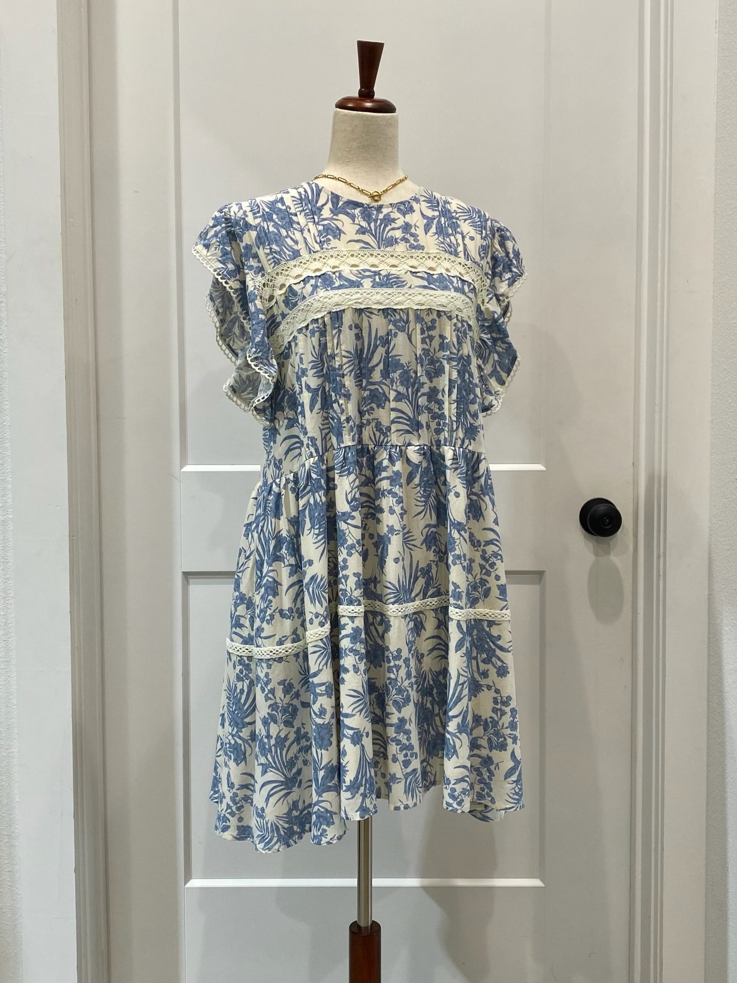 Ruffle Sleeve Pintuck Dress | S-2XL