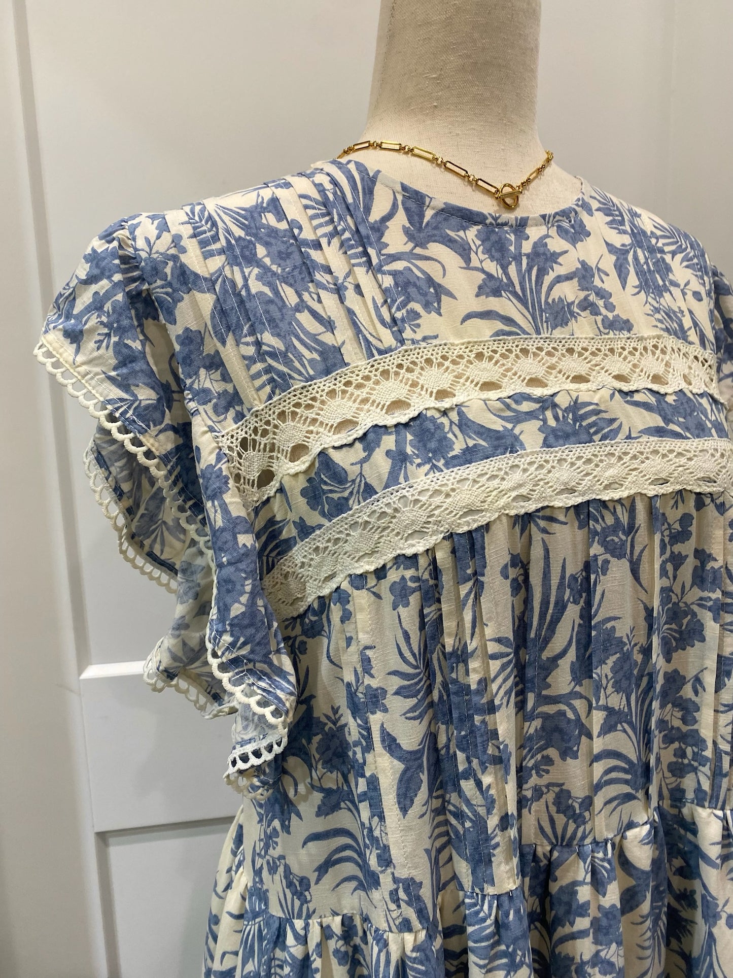 Ruffle Sleeve Pintuck Dress | S-2XL