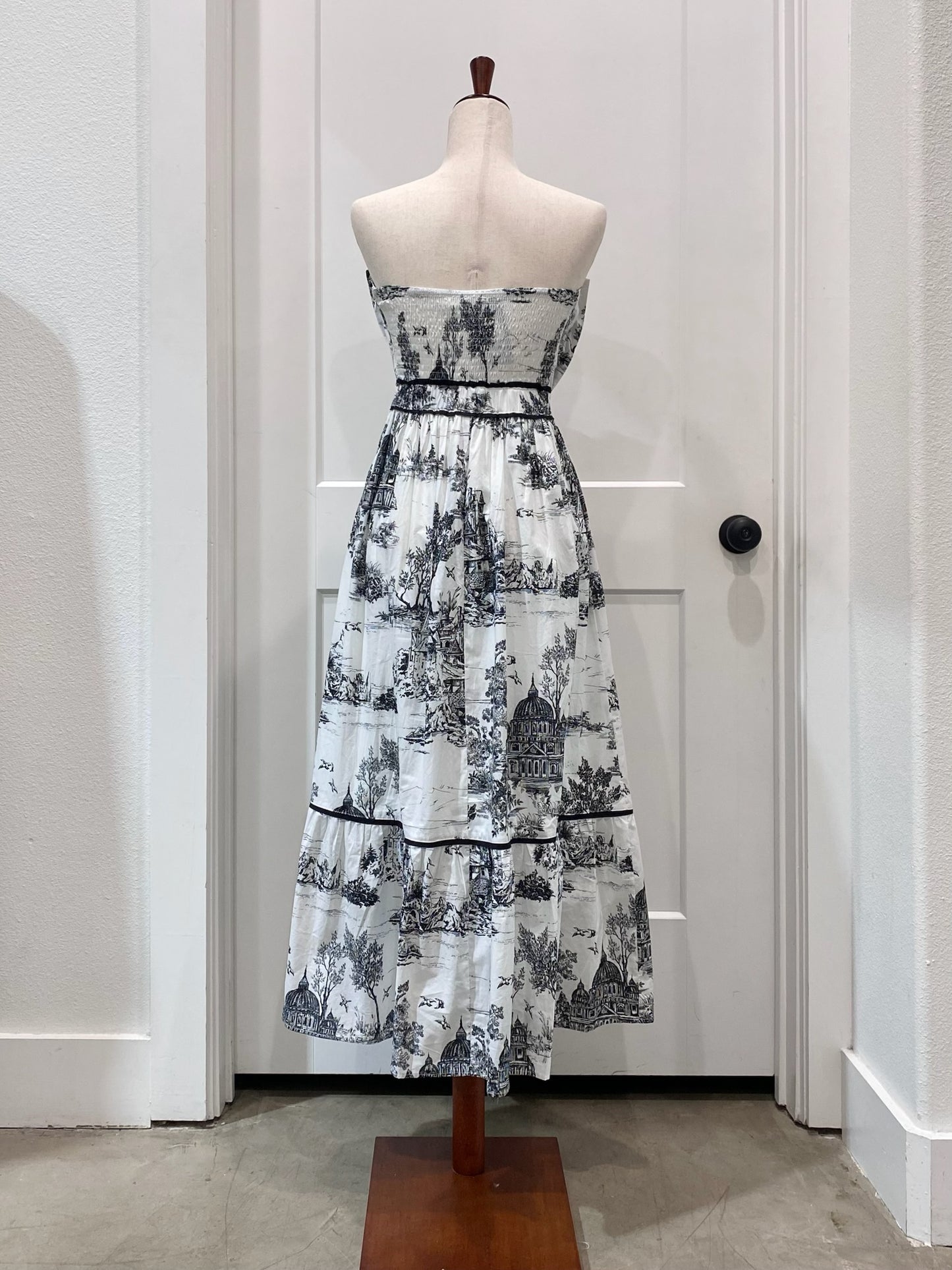 Toile Print Strapless Midi Dress