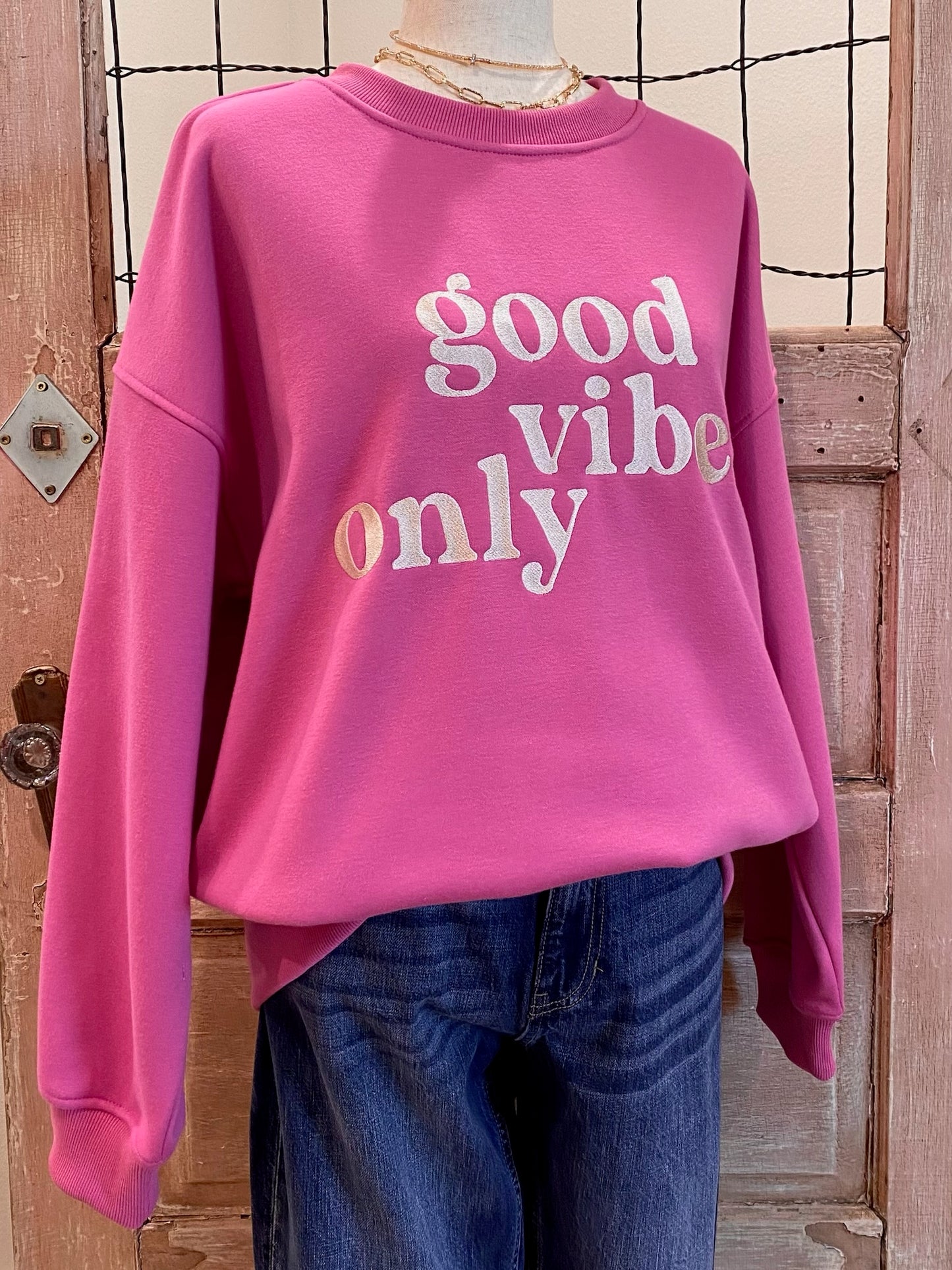 "Good Vibes Only" Pullover