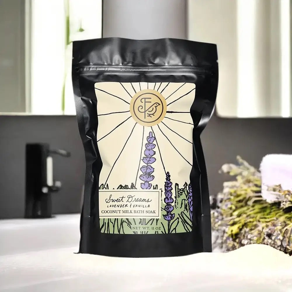 Farmhouse Streusel Wood Wick Rustic Farmhouse Soy Candle